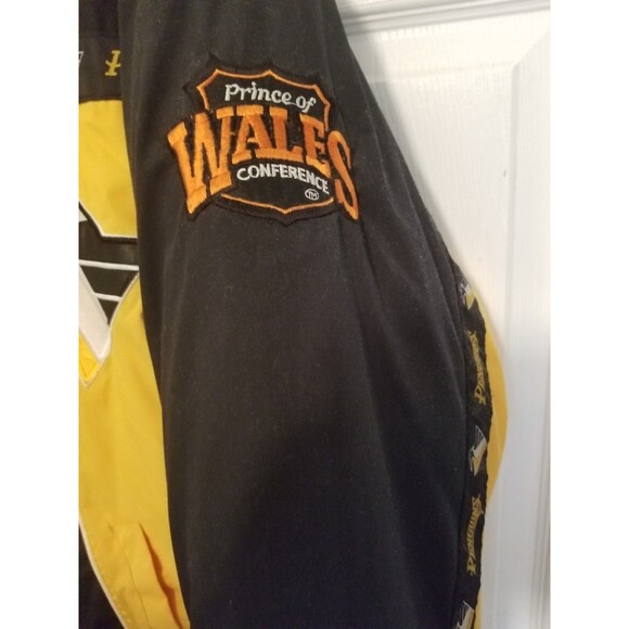 Pittsburgh Penguins Puffer Jacket Hooded NHL Pro Player Size XXL Prince of Wales - Picture 3 of 9